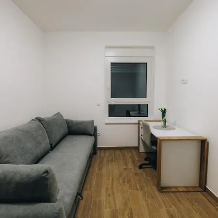 Lust Premium Iv Center Park * 크라구예바츠