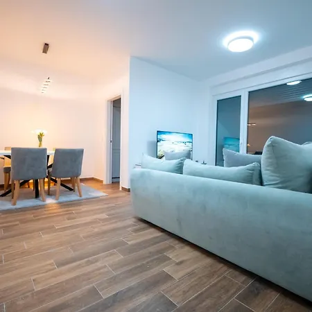 Lust Premium Iv Center Park Apartment *