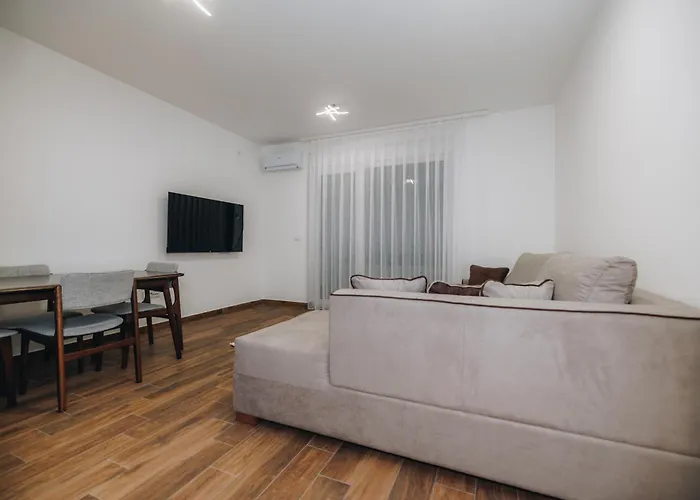 Lust Premium Iv Center Park Kragujevac