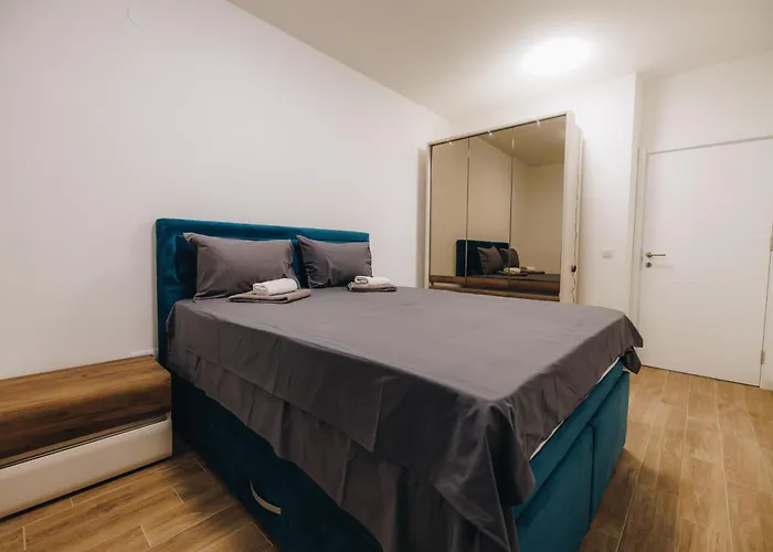 Lust Premium Iv Center Park * Kragujevac