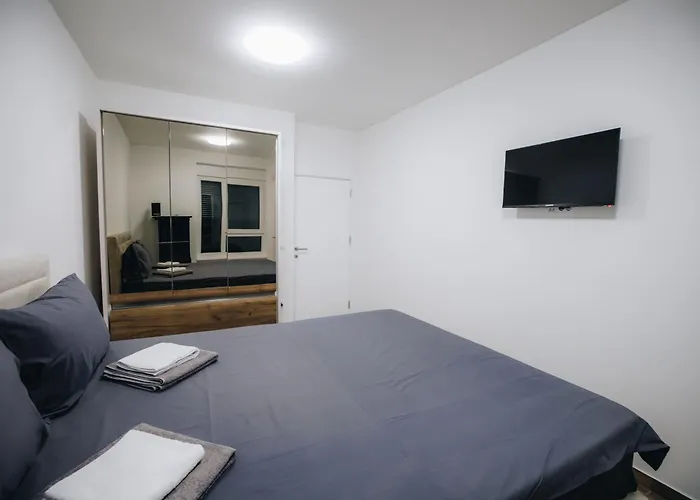 Lust Premium Iv Center Park