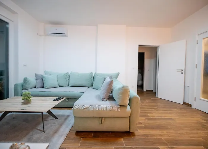 Lust Premium Iv Center Park Kragujevac