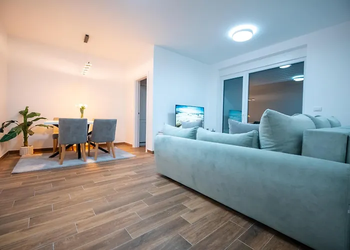 Lust Premium Iv Center Park Apartmán *