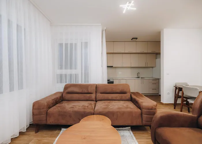 Lust Premium Iv Center Park * Kragujevac